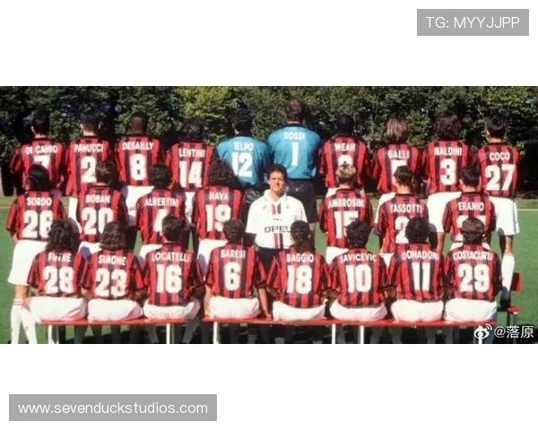 热格罗瓦回忆十三年前米兰训练营初遇偶像卡卡与帕托的难忘时光