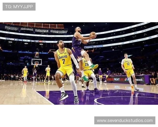 原创25分惨败！狄龙33分打败詹姆斯，东契奇38分成空砍，湖人七连胜遭太阳终结